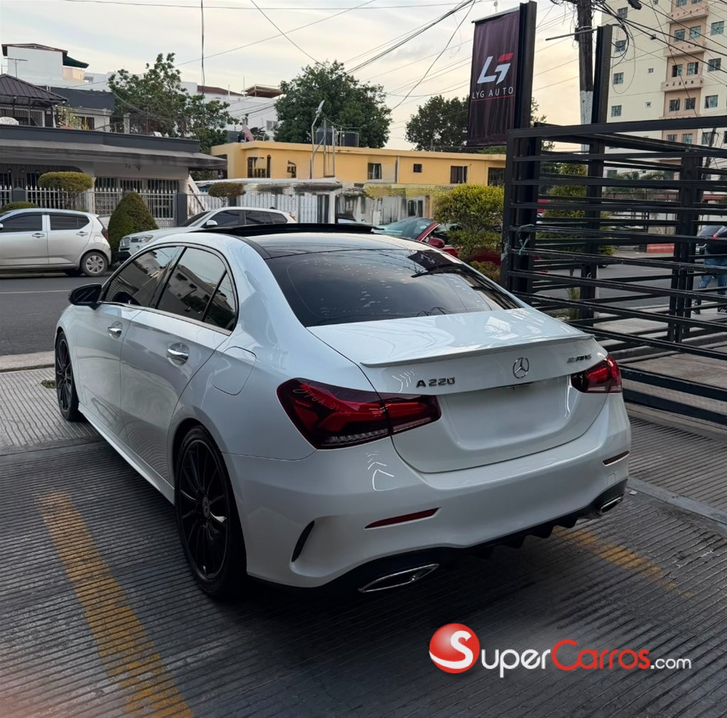 2020 Mercedes-Benz Clase A 220 AMG — foto 4 / 9
