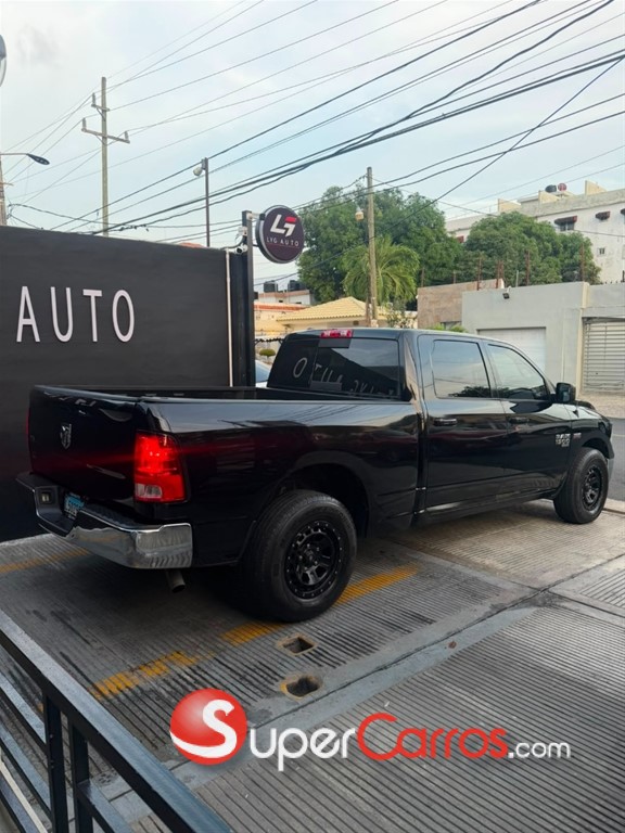 2019 Dodge Ram 1500 — foto 2 / 8