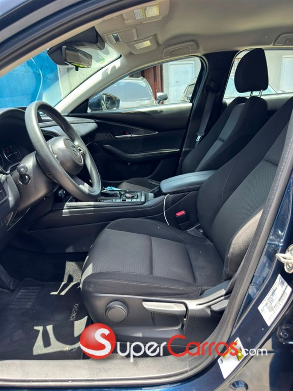 2022 Mazda CX-30 — foto 9 / 11