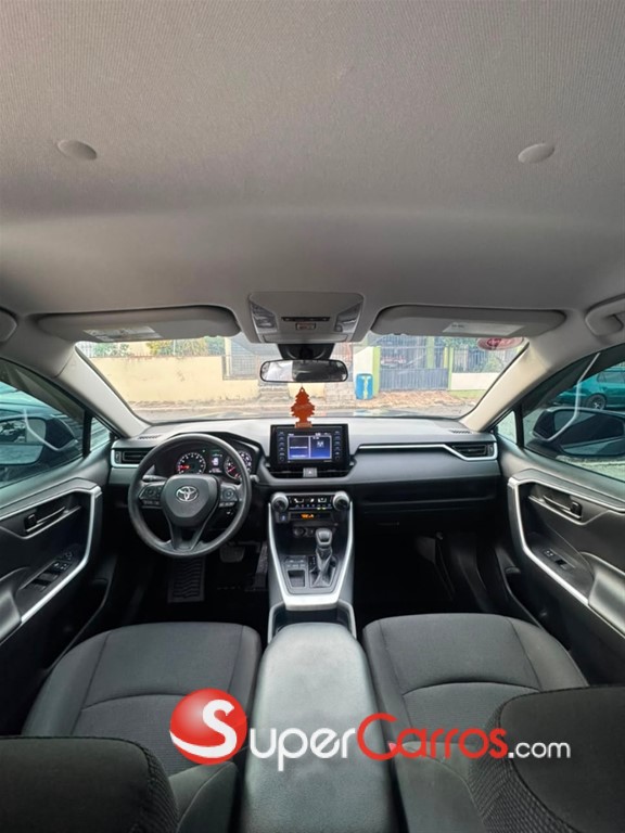 2021 Toyota RAV4 LE PLUS — foto 7 / 12