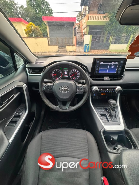 2021 Toyota RAV4 LE PLUS — foto 8 / 12