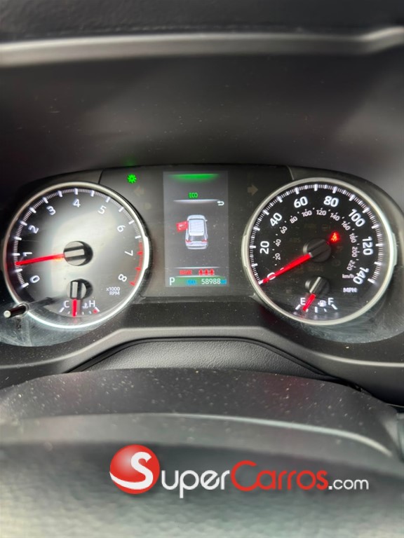 2021 Toyota RAV4 LE PLUS — foto 10 / 12