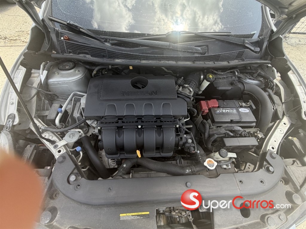 2019 Nissan Sentra — foto 2 / 8