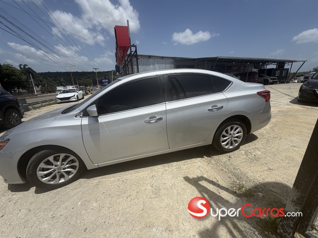 2019 Nissan Sentra — foto 6 / 8