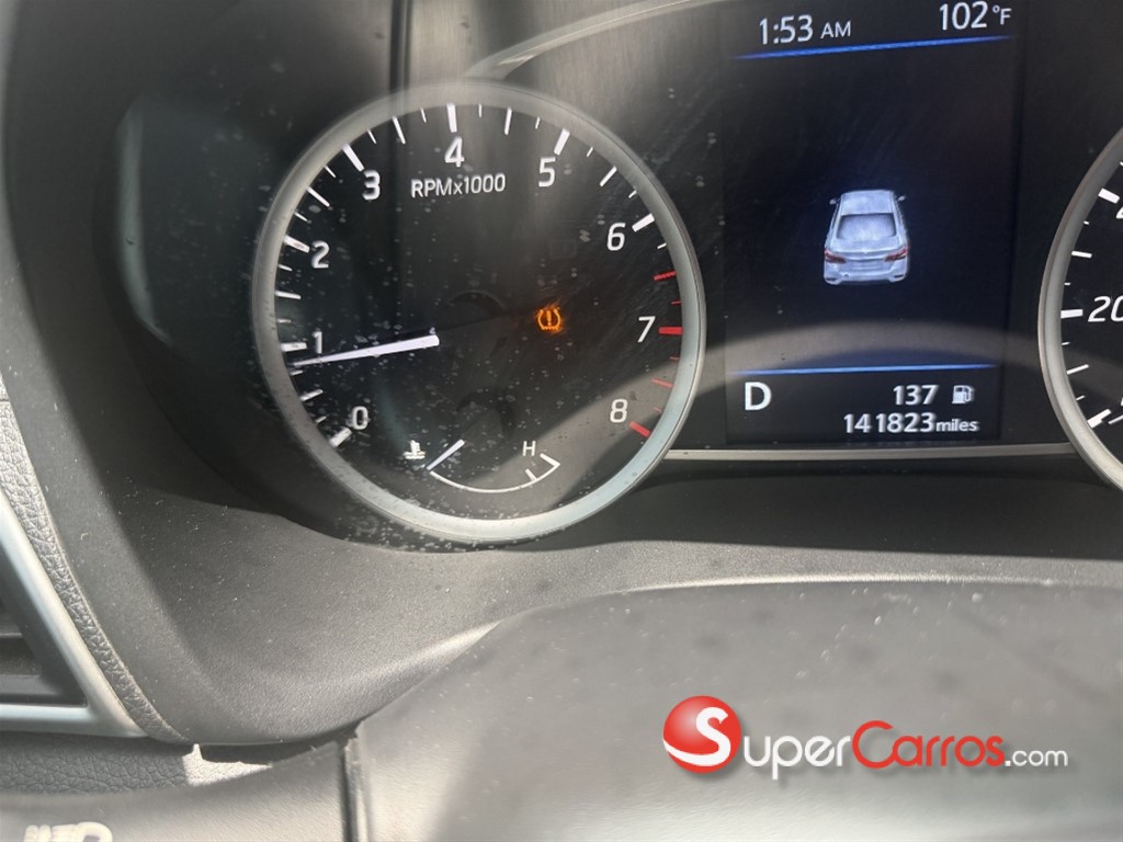 2019 Nissan Sentra — foto 7 / 8