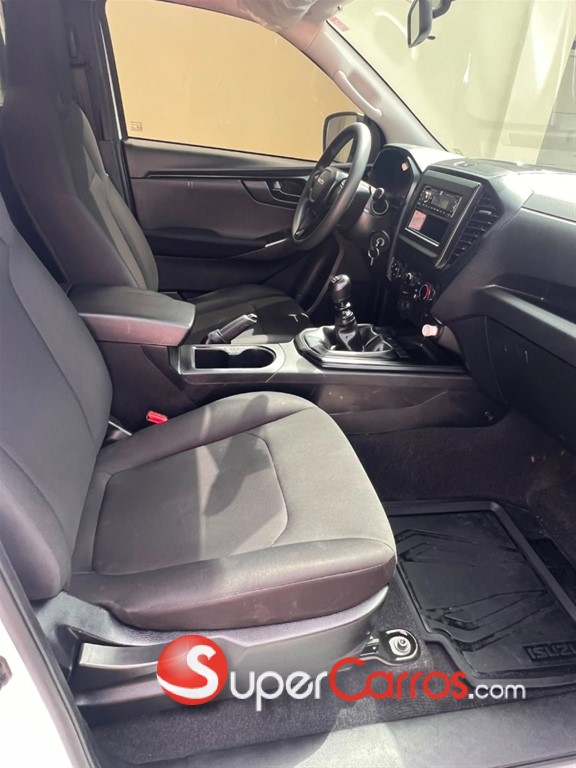 2026 Isuzu DMAX — foto 10 / 11