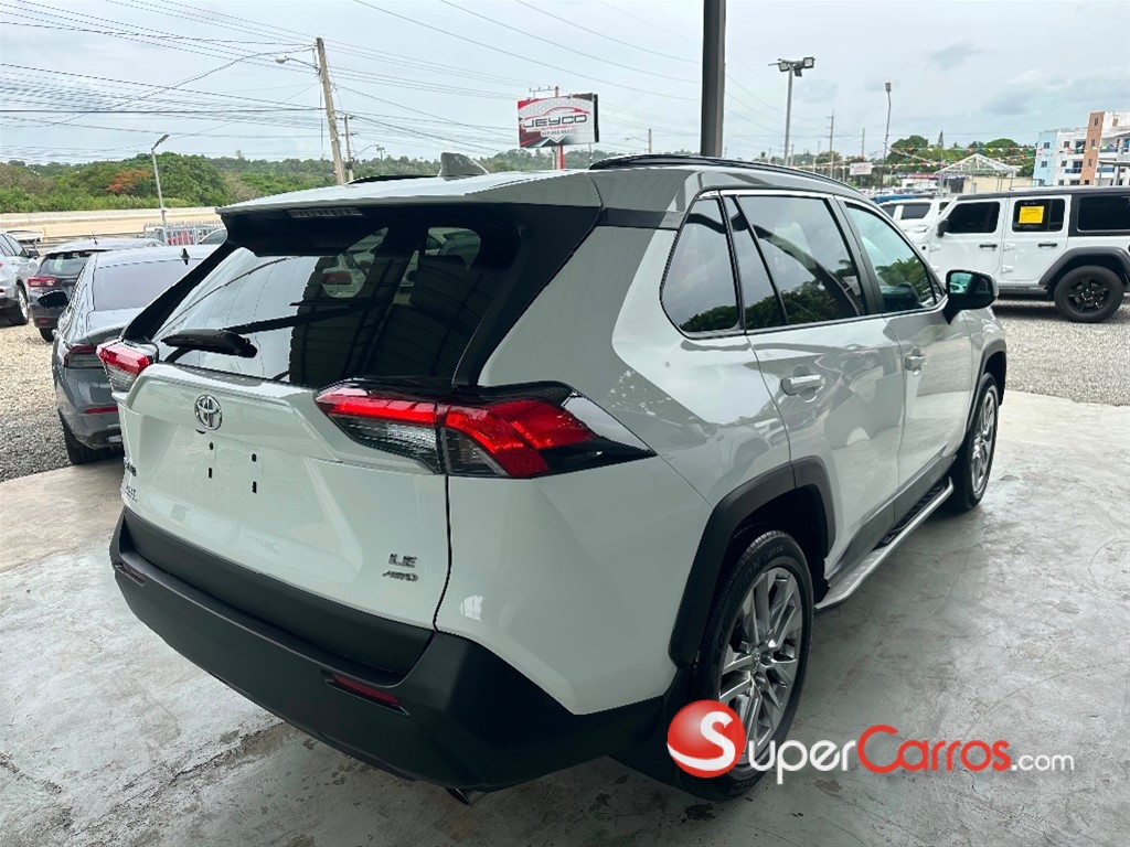 2021 Toyota RAV4 LE — foto 4 / 9