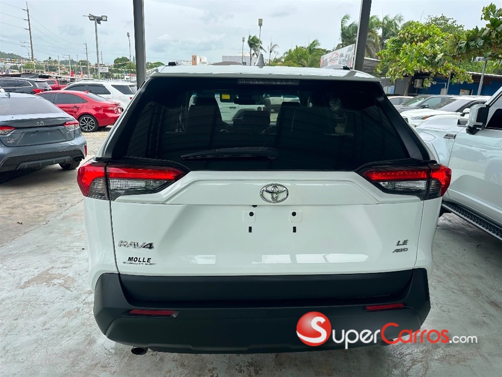 2021 Toyota RAV4 LE — foto 6 / 9