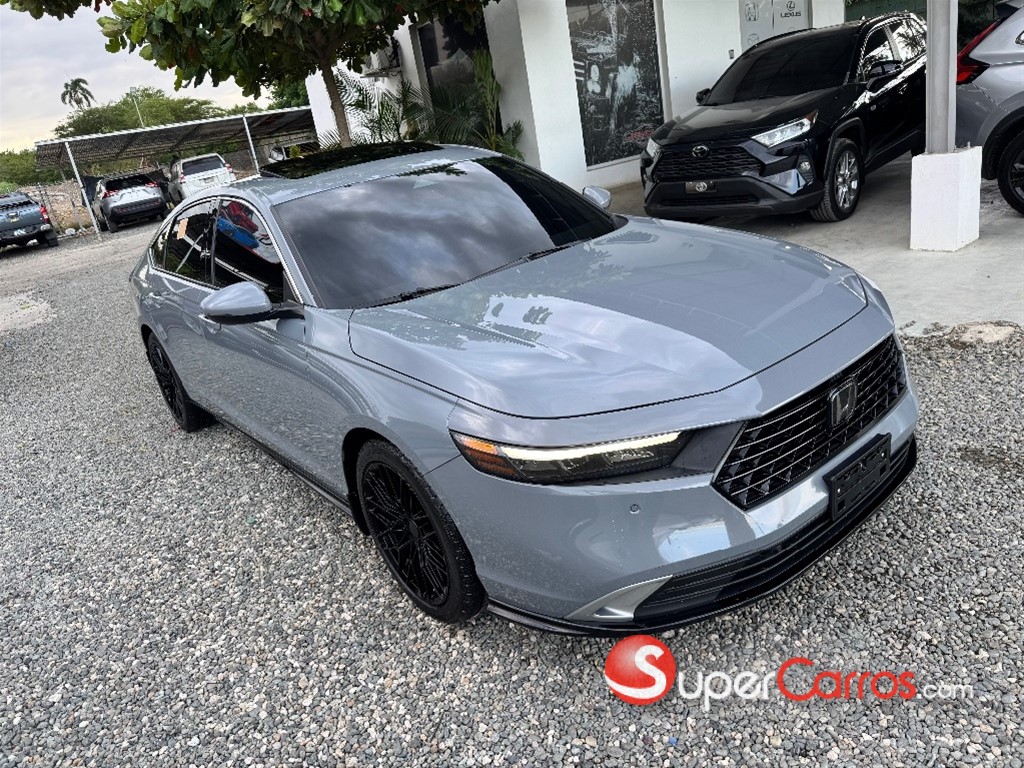 2023 Honda Accord Touring 2.0T — foto 2 / 9