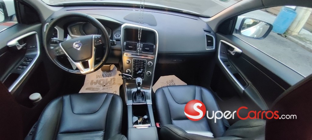 2016 Volvo XC60 — foto 8 / 9