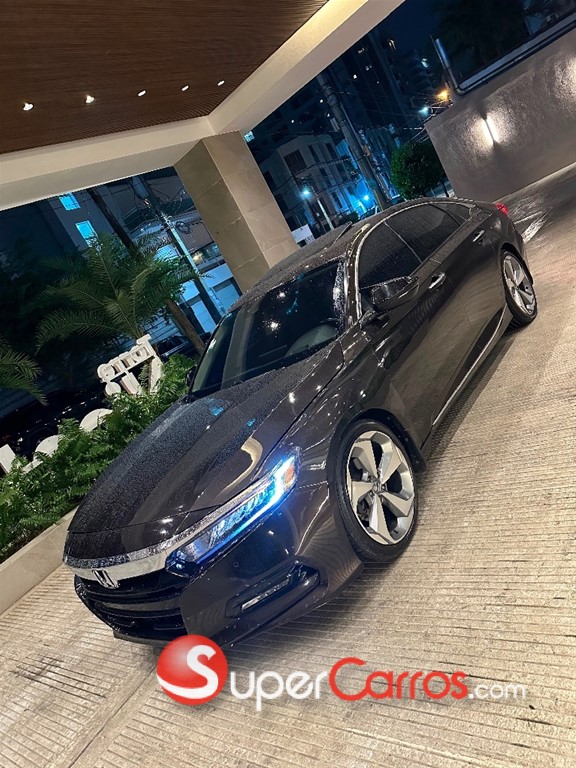 2018 Honda Accord Touring — foto 1 / 7