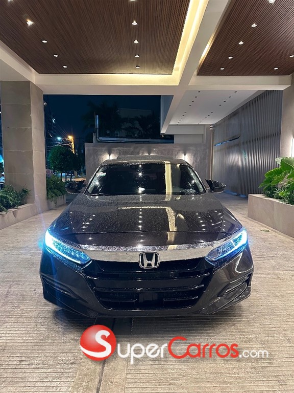 2018 Honda Accord Touring — foto 2 / 7
