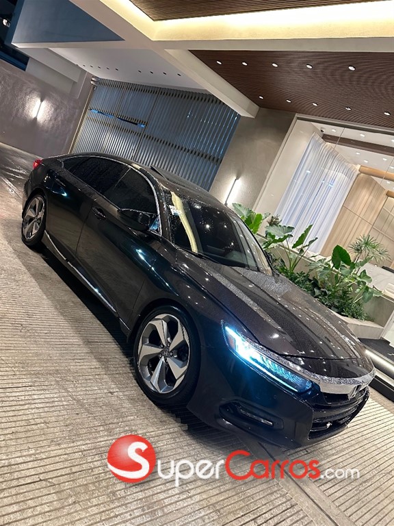 2018 Honda Accord Touring — foto 3 / 7