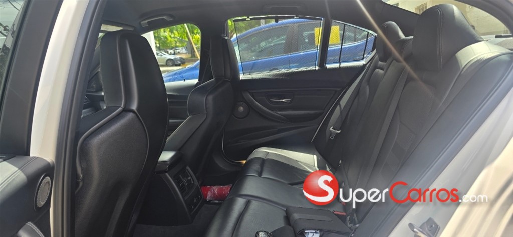 2015 BMW M 3 Competition — foto 9 / 10