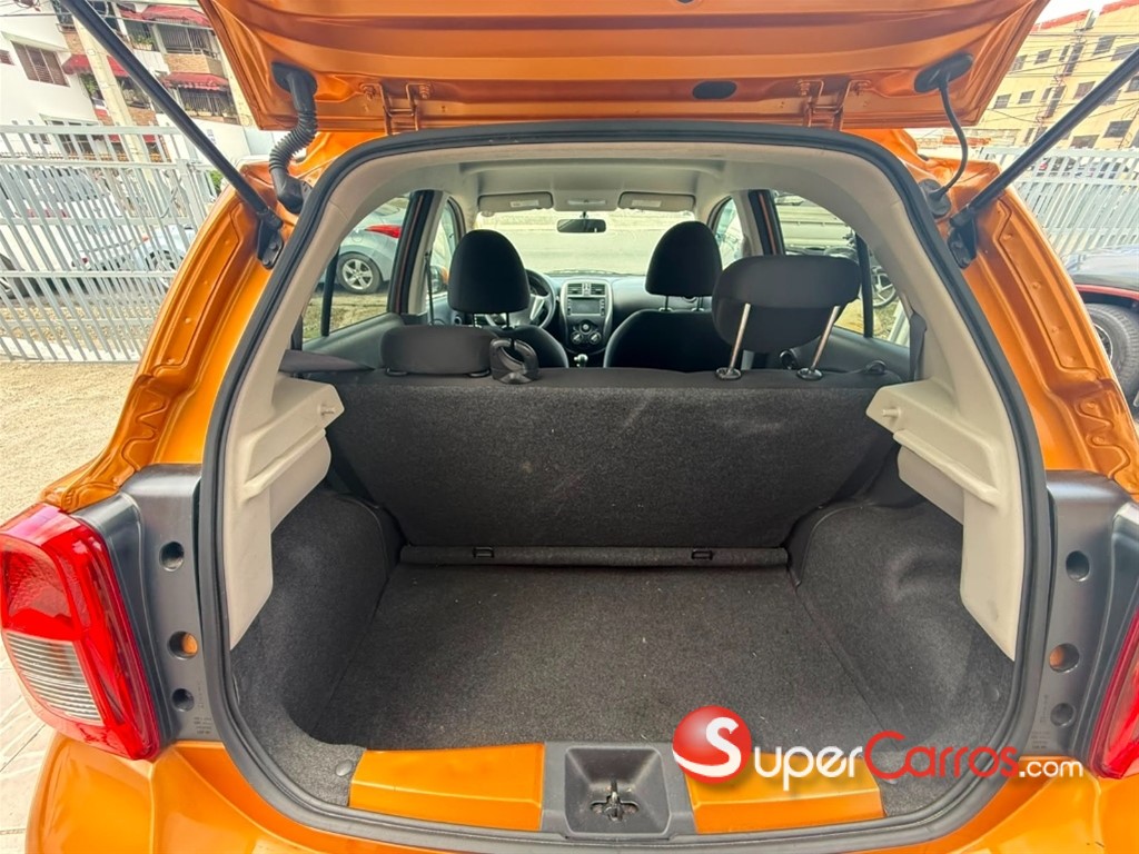2020 Nissan March — foto 5 / 9