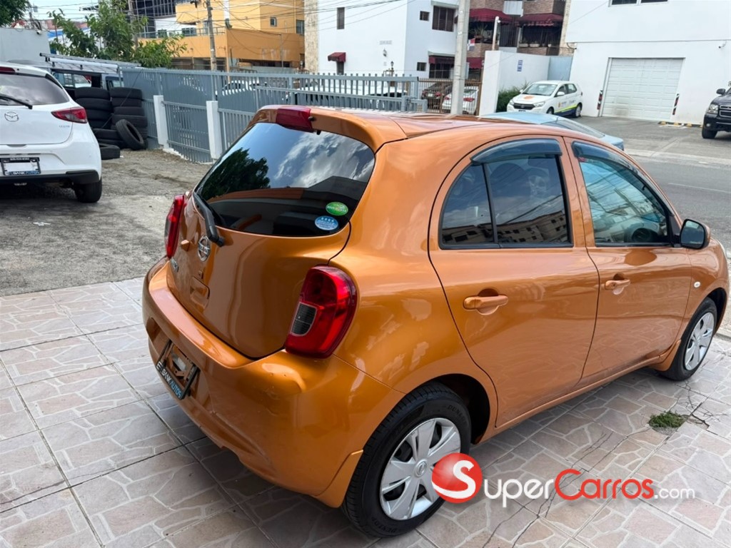 2020 Nissan March — foto 7 / 9