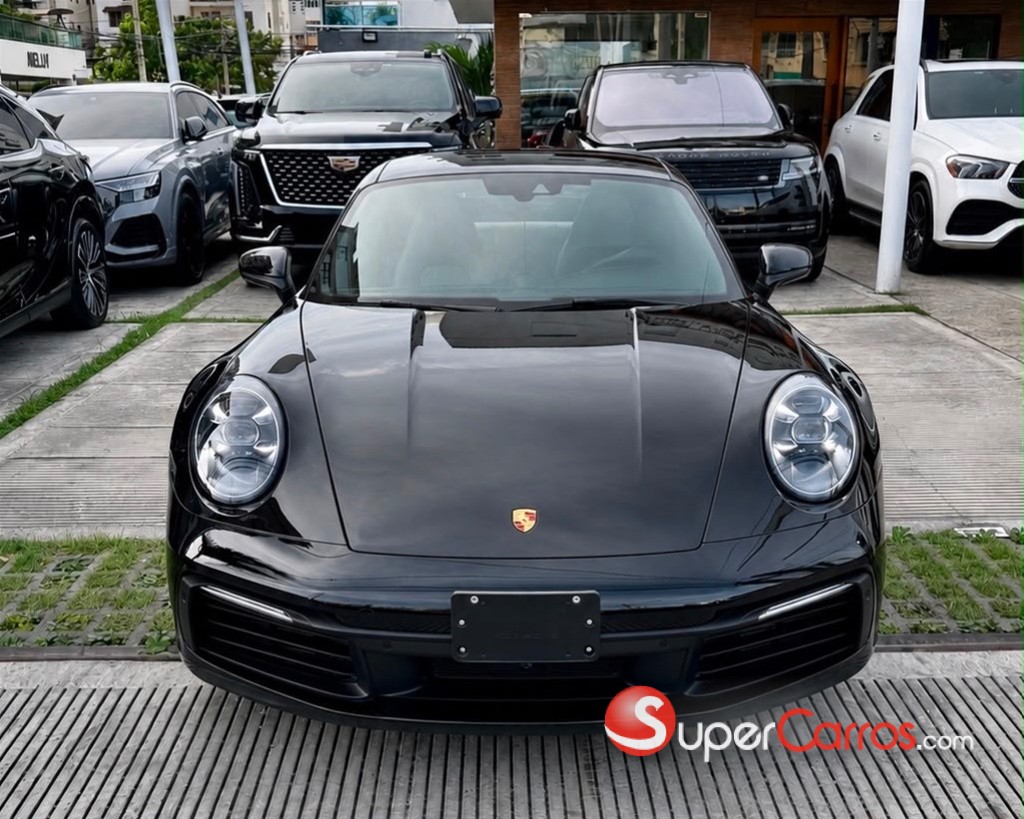 2021 Porsche 911 Carrera — foto 2 / 12