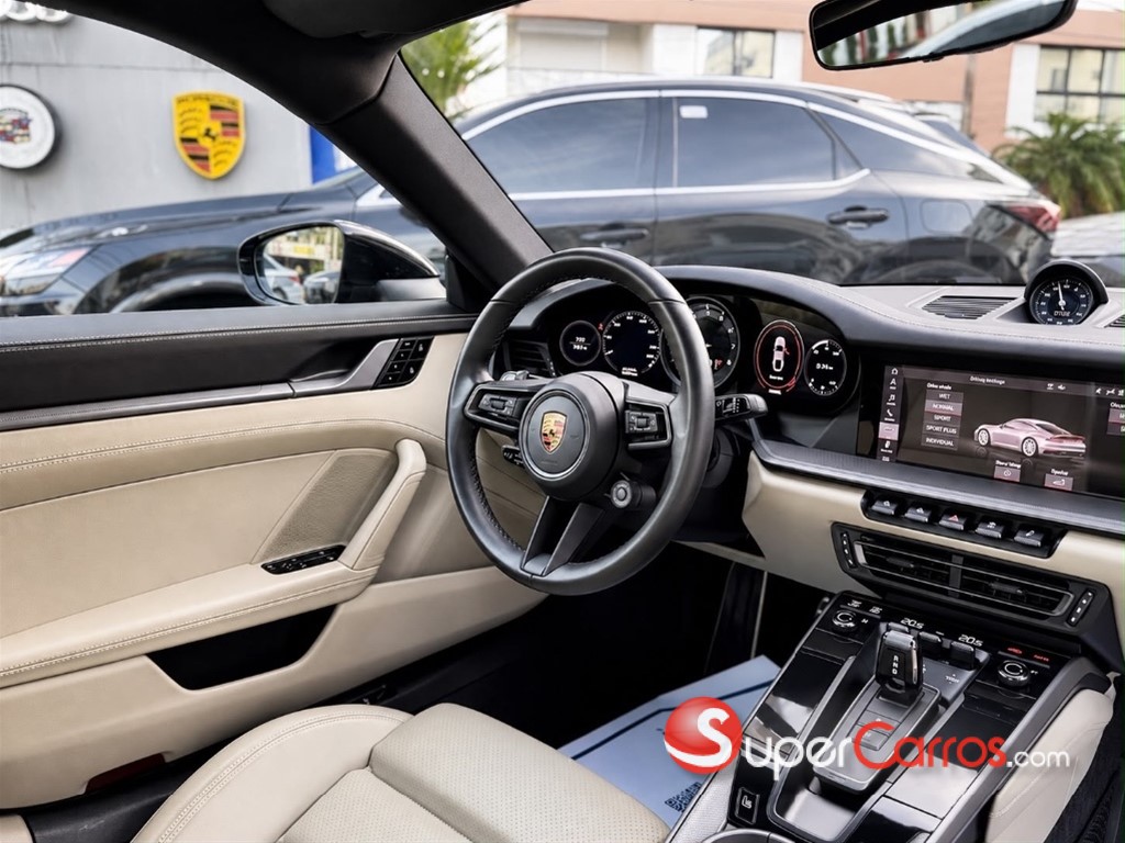 2021 Porsche 911 Carrera — foto 4 / 12