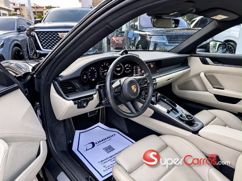 2021 Porsche 911 Carrera — foto 6 / 12