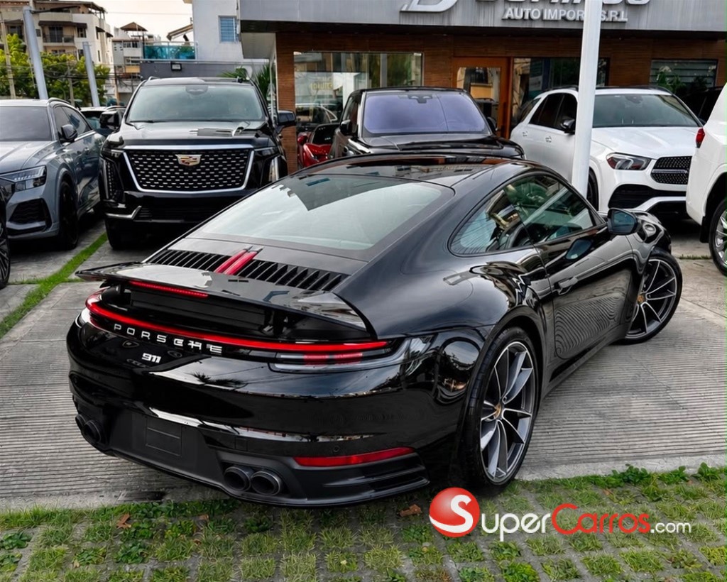 2021 Porsche 911 Carrera — foto 12 / 12
