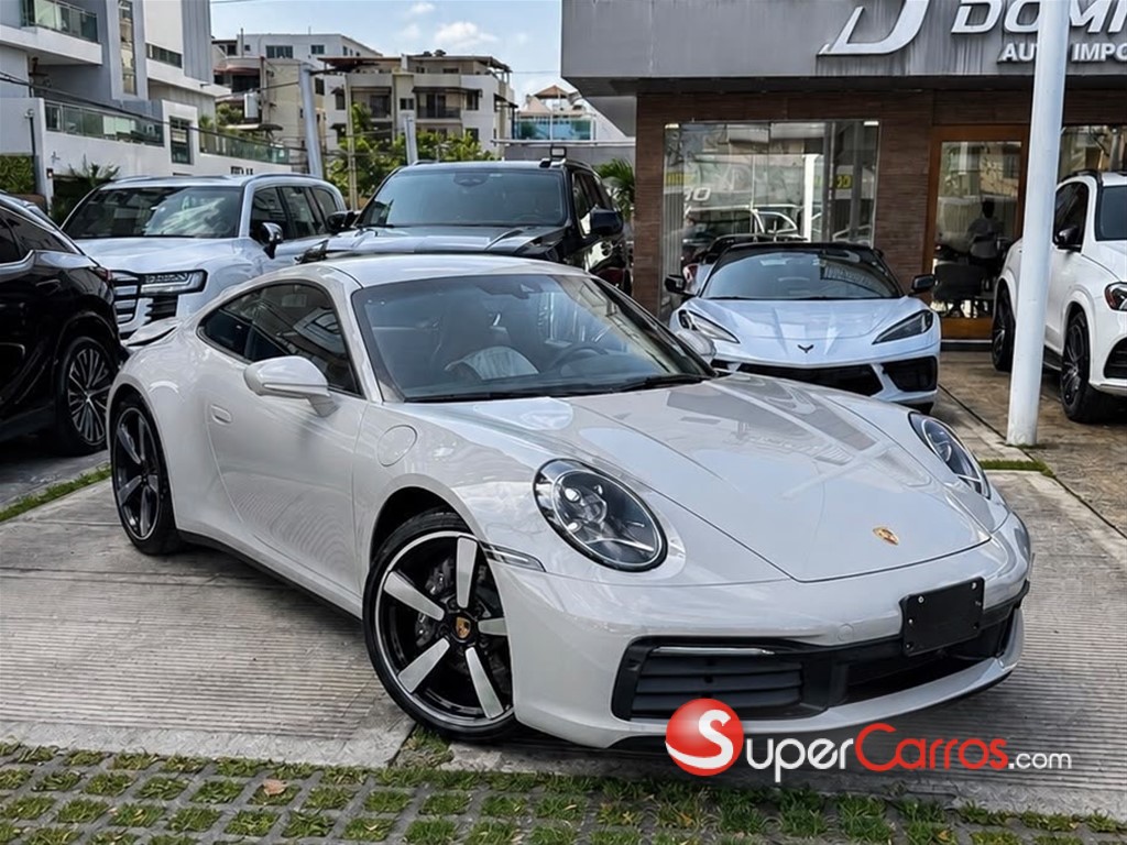 2024 Porsche 911 Carrera — foto 2 / 12