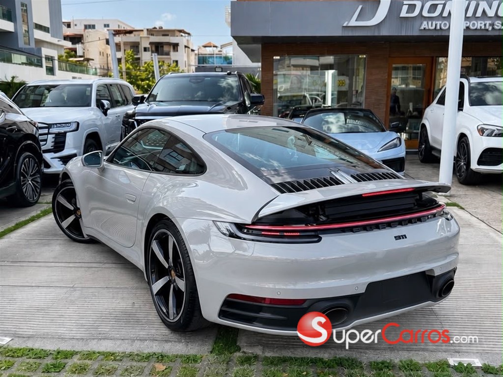 2024 Porsche 911 Carrera — foto 11 / 12