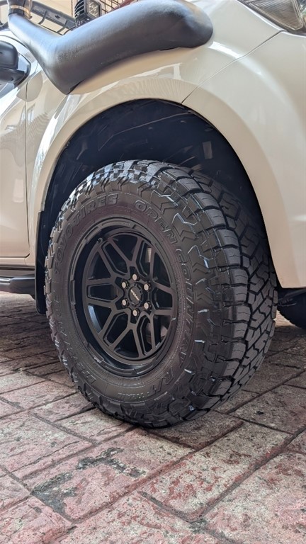 2017 Nissan Frontier LE — foto 4 / 12