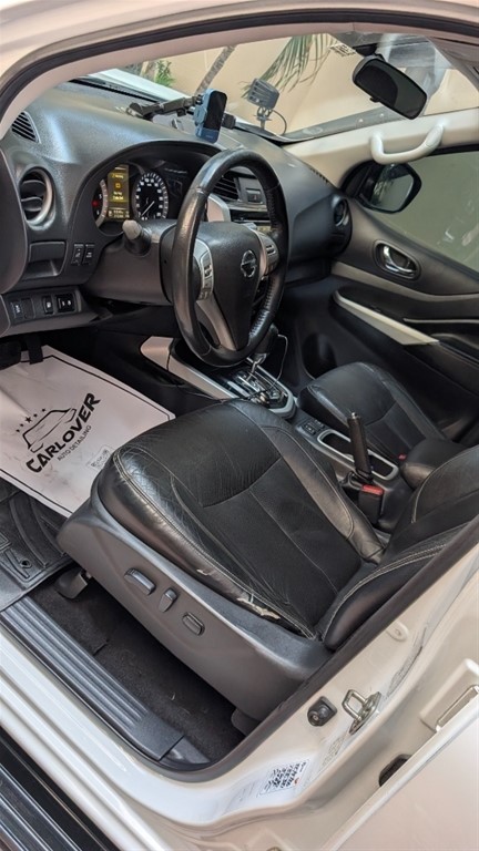 2017 Nissan Frontier LE — foto 9 / 12