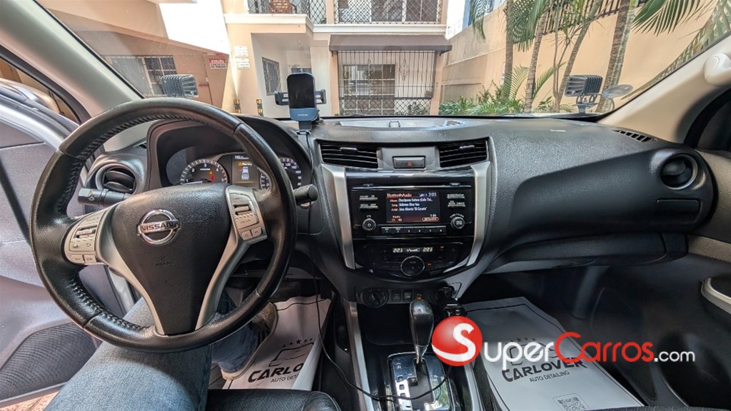 2017 Nissan Frontier LE — foto 10 / 12