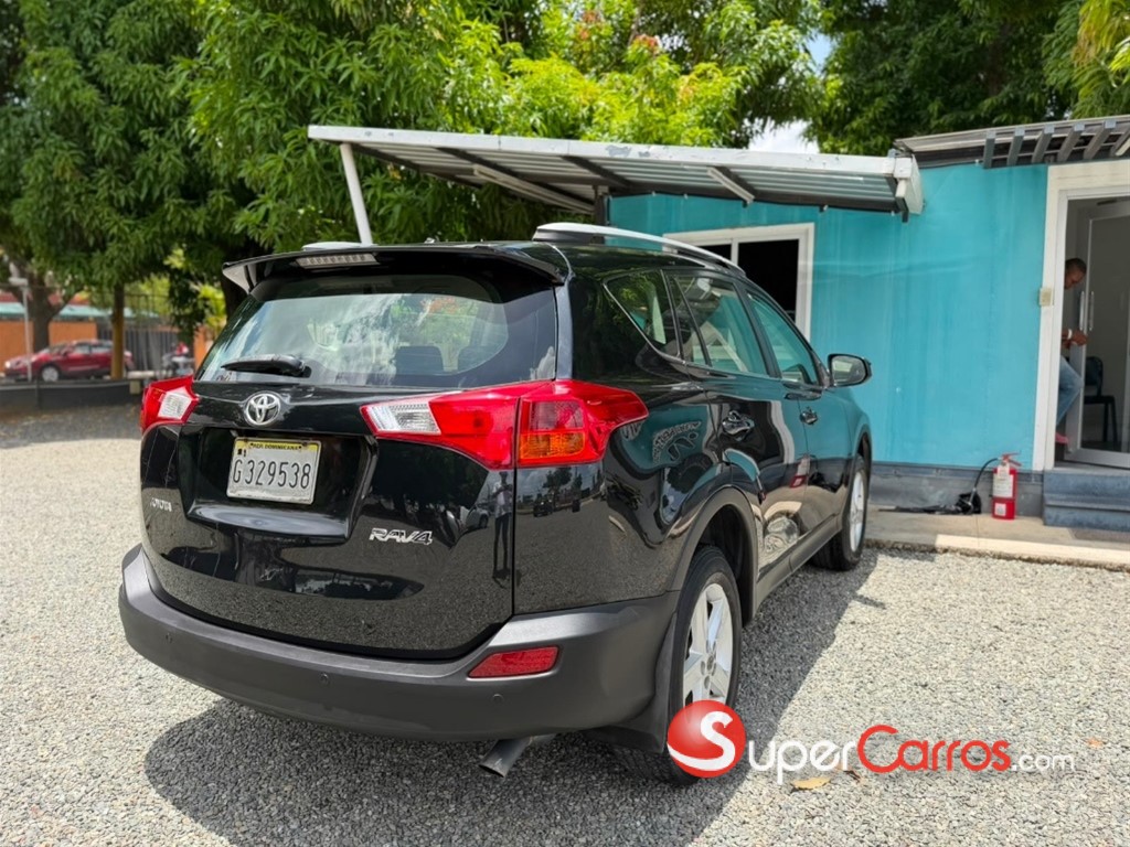 2015 Toyota RAV4 LE — foto 6 / 12