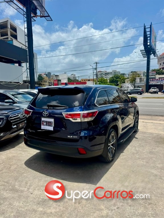 2016 Toyota Highlander XLE — foto 10 / 10