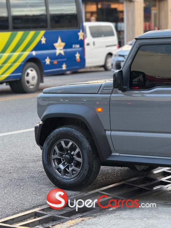 2025 Suzuki Jimny — foto 3 / 12