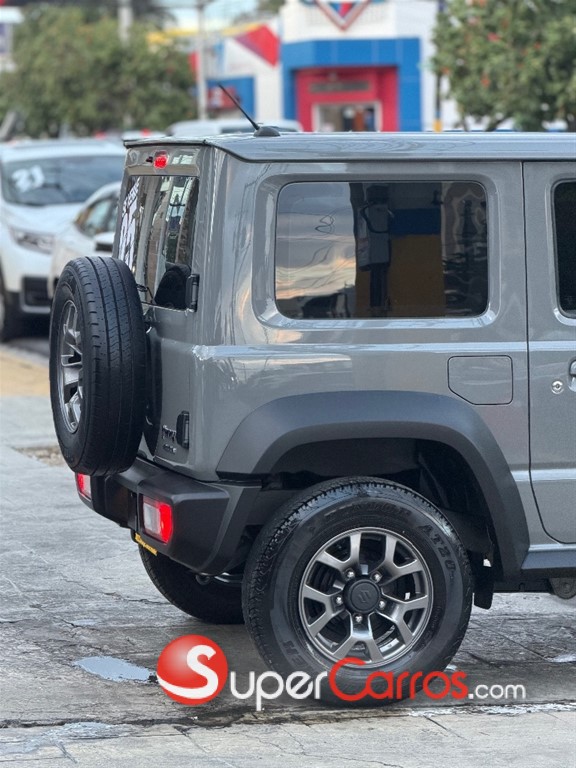 2025 Suzuki Jimny — foto 10 / 12