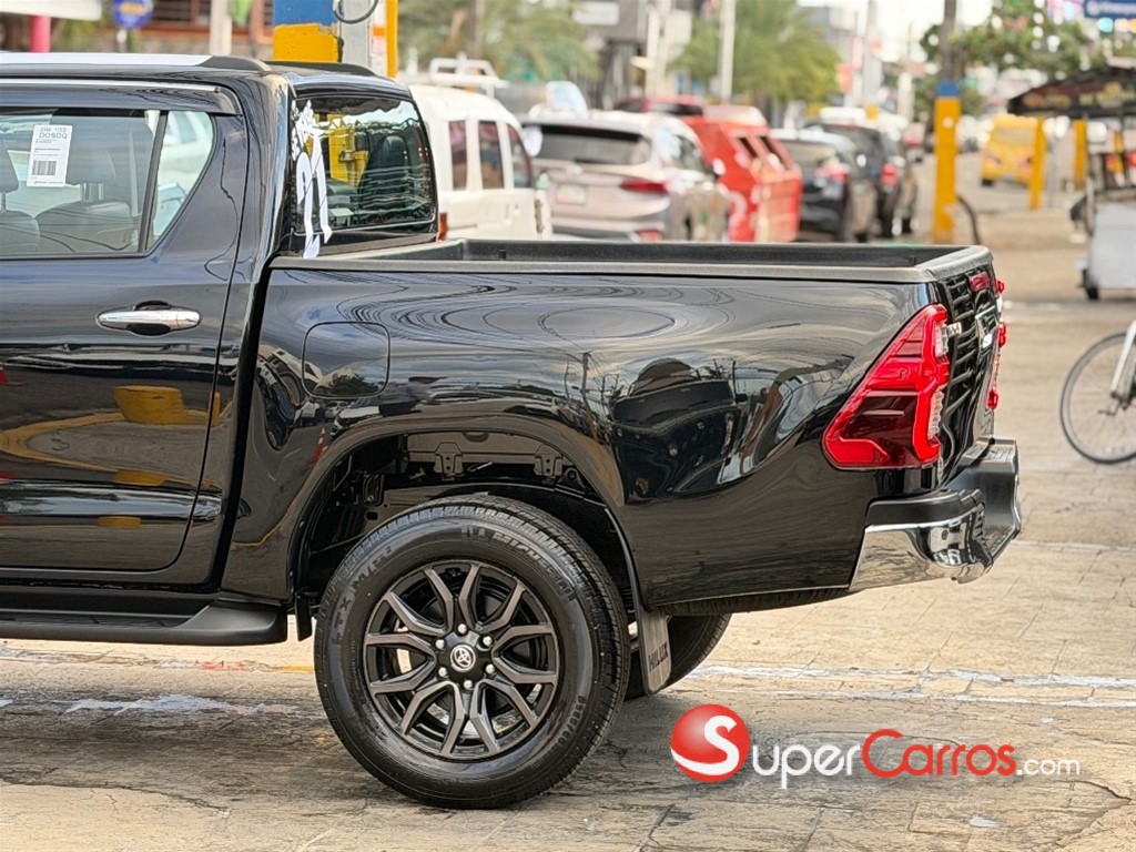 2021 Toyota Hilux SRV — foto 2 / 12