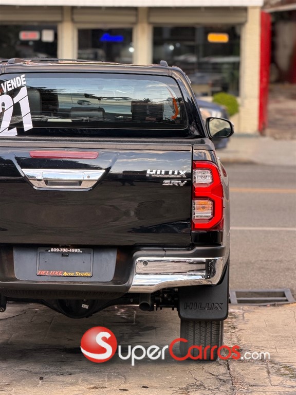 2021 Toyota Hilux SRV — foto 9 / 12