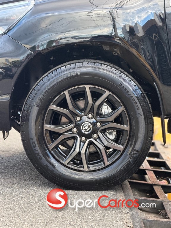 2021 Toyota Hilux SRV — foto 10 / 12
