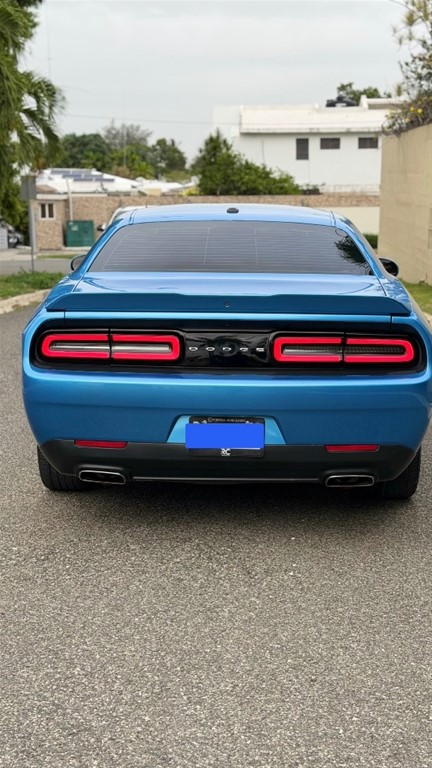 2019 Dodge Avenger SXT — foto 5 / 12