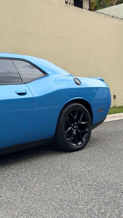 2019 Dodge Avenger SXT — foto 7 / 12