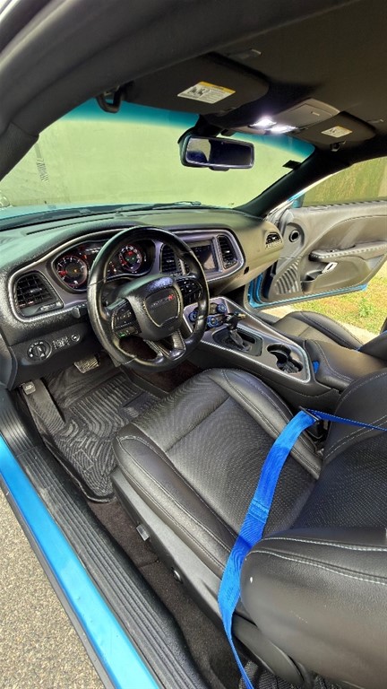 2019 Dodge Avenger SXT — foto 9 / 12