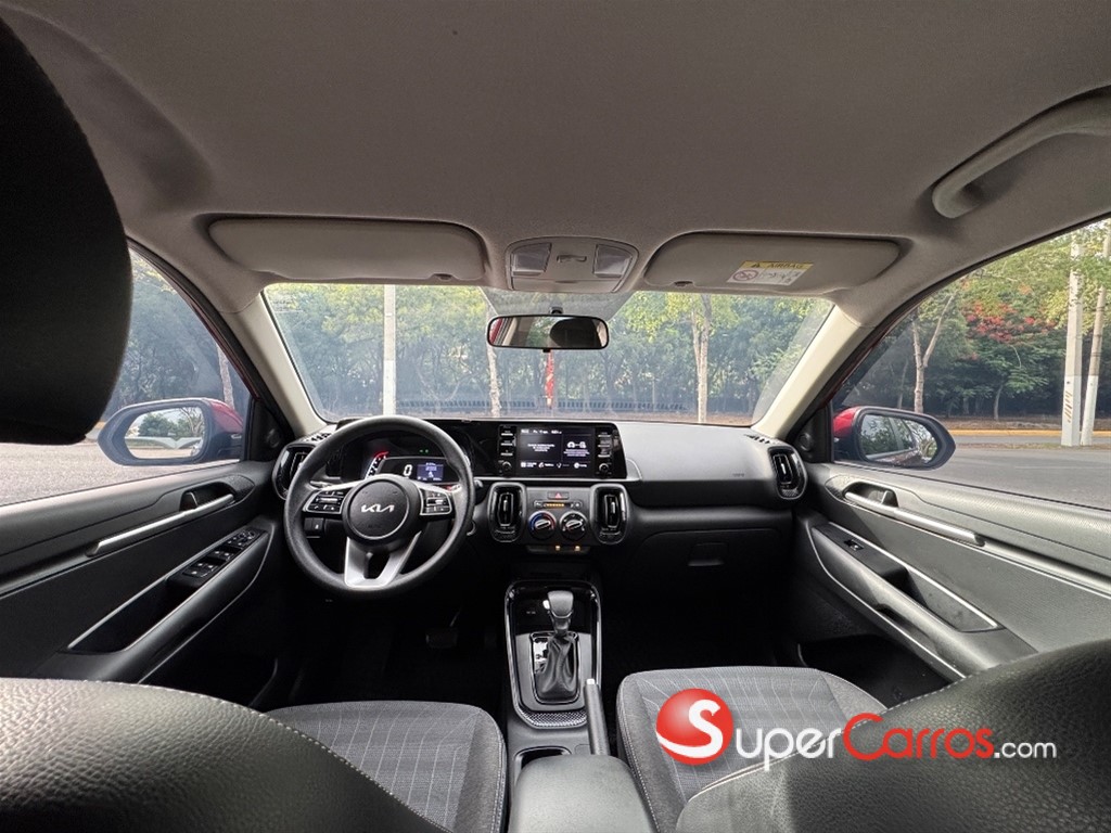 2023 Kia Sonet — foto 2 / 10