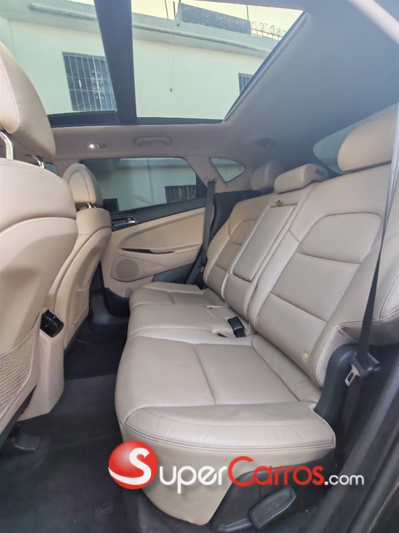 2016 Hyundai Tucson LIMITED — foto 7 / 9