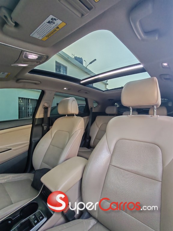 2016 Hyundai Tucson LIMITED — foto 8 / 9