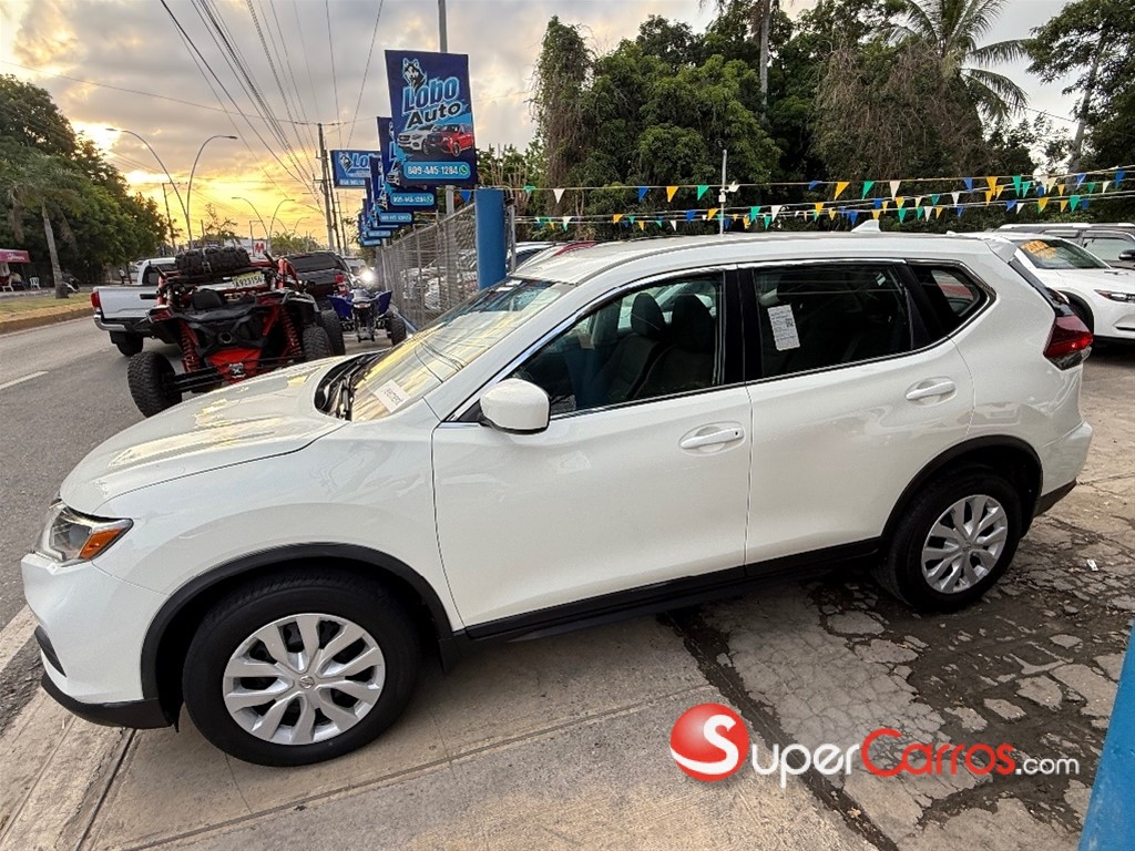 2020 Nissan Rogue SV — foto 3 / 12