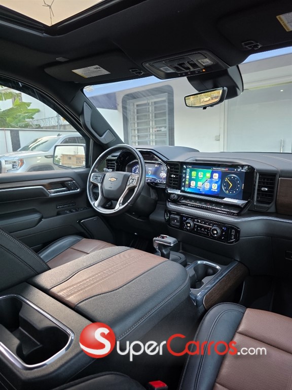 2023 Chevrolet Silverado High Country Duramax — foto 4 / 12
