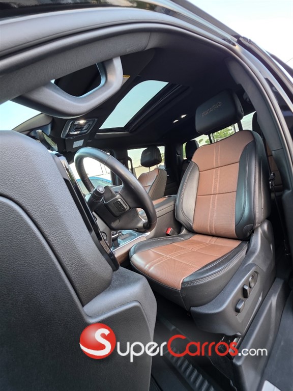 2023 Chevrolet Silverado High Country Duramax — foto 7 / 12