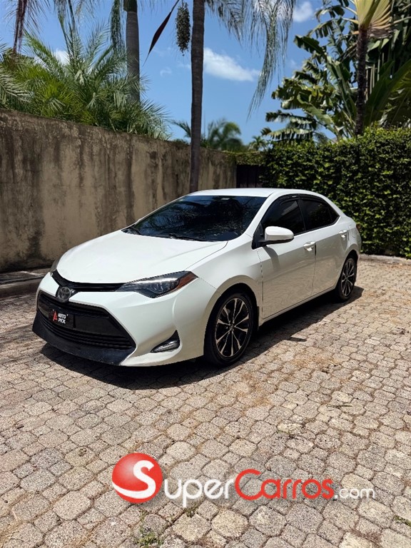 2017 Toyota Corolla — foto 2 / 9