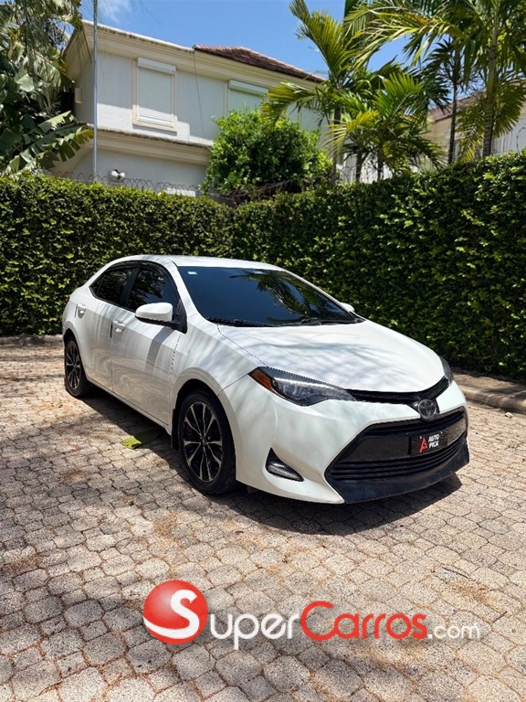 2017 Toyota Corolla — foto 3 / 9