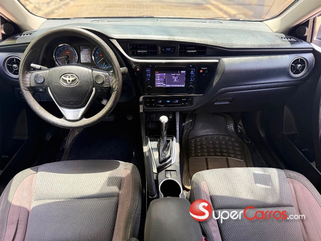 2017 Toyota Corolla — foto 7 / 9