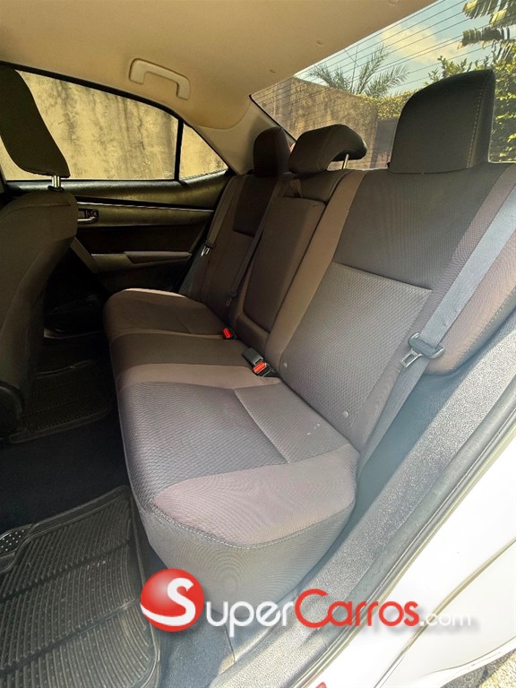 2017 Toyota Corolla — foto 8 / 9