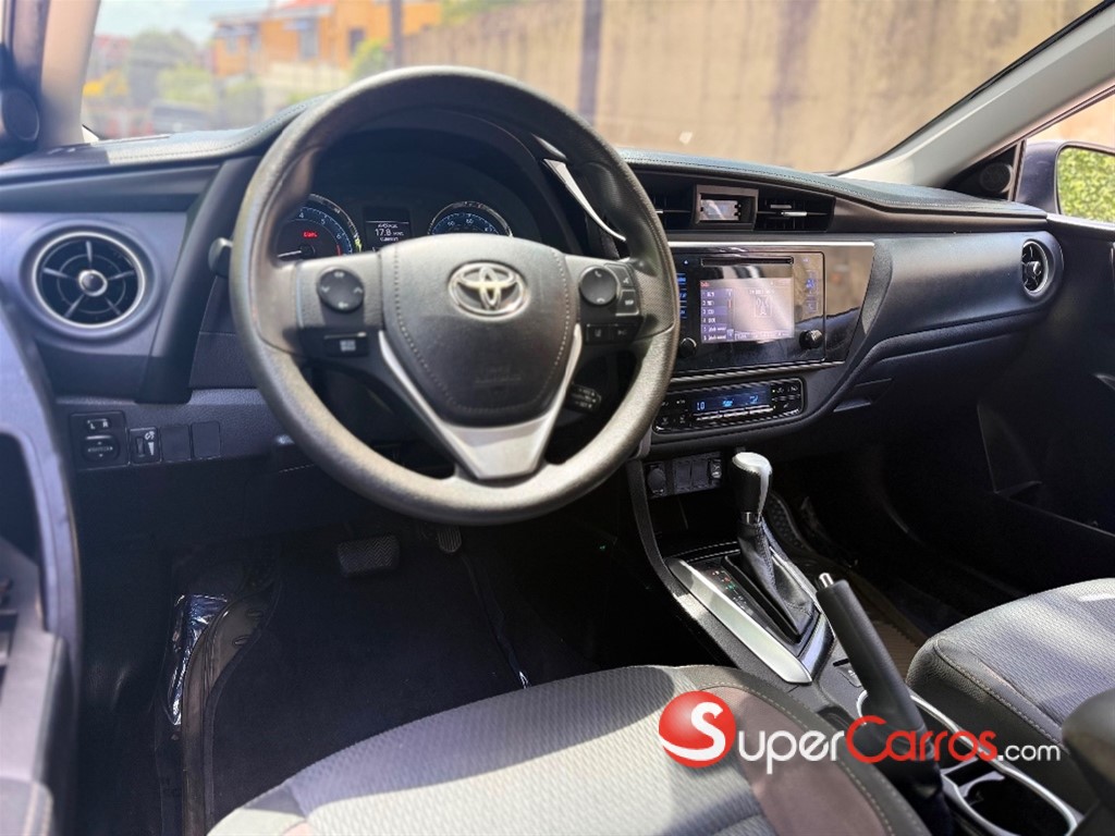 2017 Toyota Corolla — foto 9 / 9